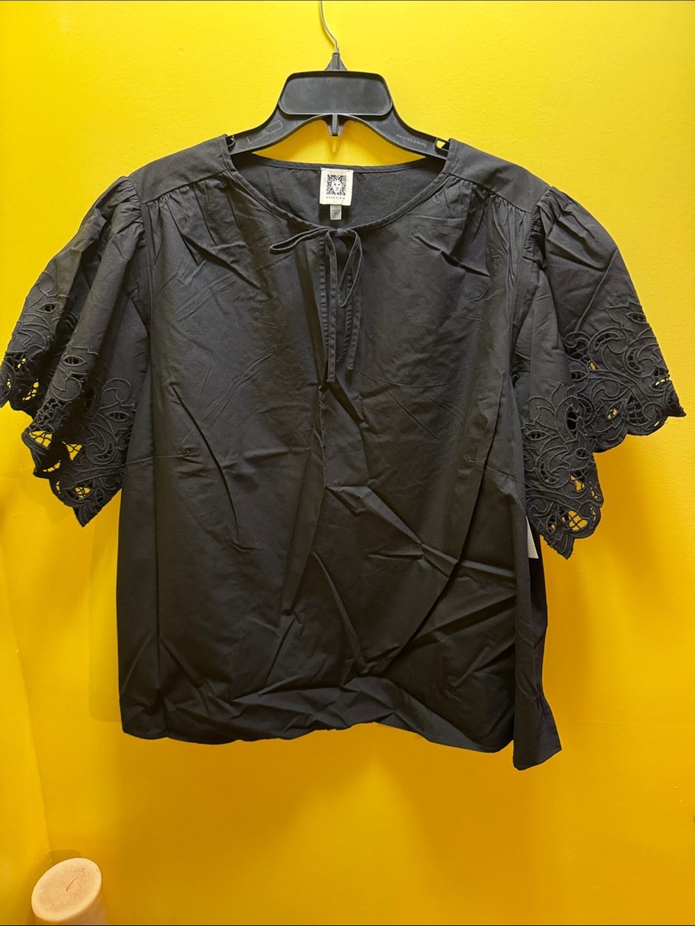NWT Anne Klein embroidered flutter sleeve blouse 2X.